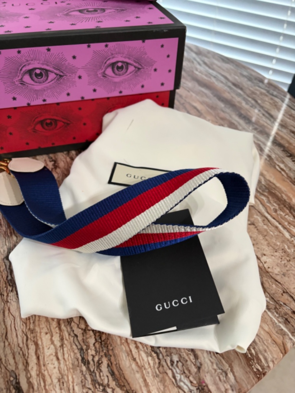 Gucci Handbag - Picture 2 of 7
